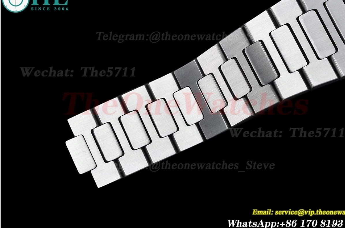 GRF 5712 SS 40mm Nautilus SS A240 Blue Stk 0324